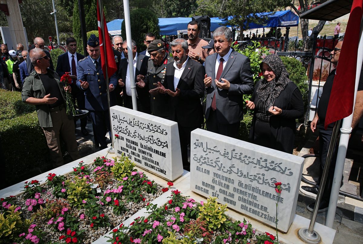 Adana’da 15 Temmuz Demokrasi ve Milli Birlik Günü dolayısıyla şehitlikler ziyaret edildi