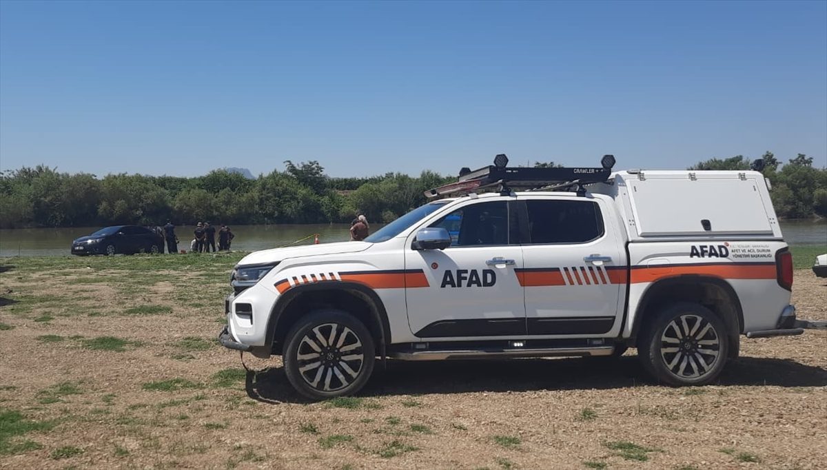 Adana’da balık tutmak isterken düştüğü nehirde kaybolan kişinin cansız bedenine ulaşıldı