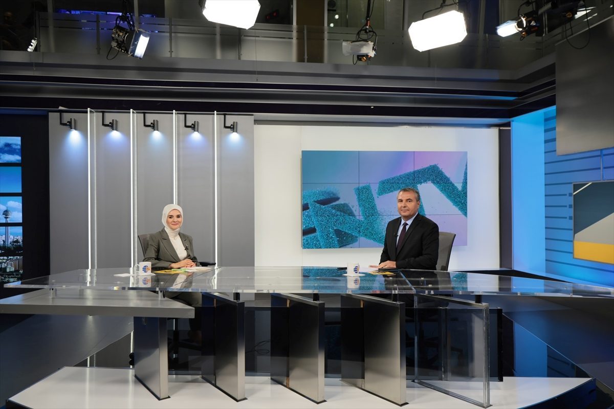 Aile ve Sosyal Hizmetler Bakanı Göktaş, canlı yayında soruları yanıtladı: