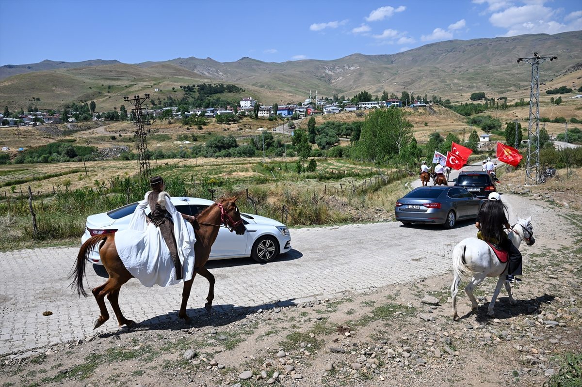 AK Parti Genel Başkan Yardımcısı Zorlu, “12. Ulupamir Kültür Şöleni”nde konuştu: