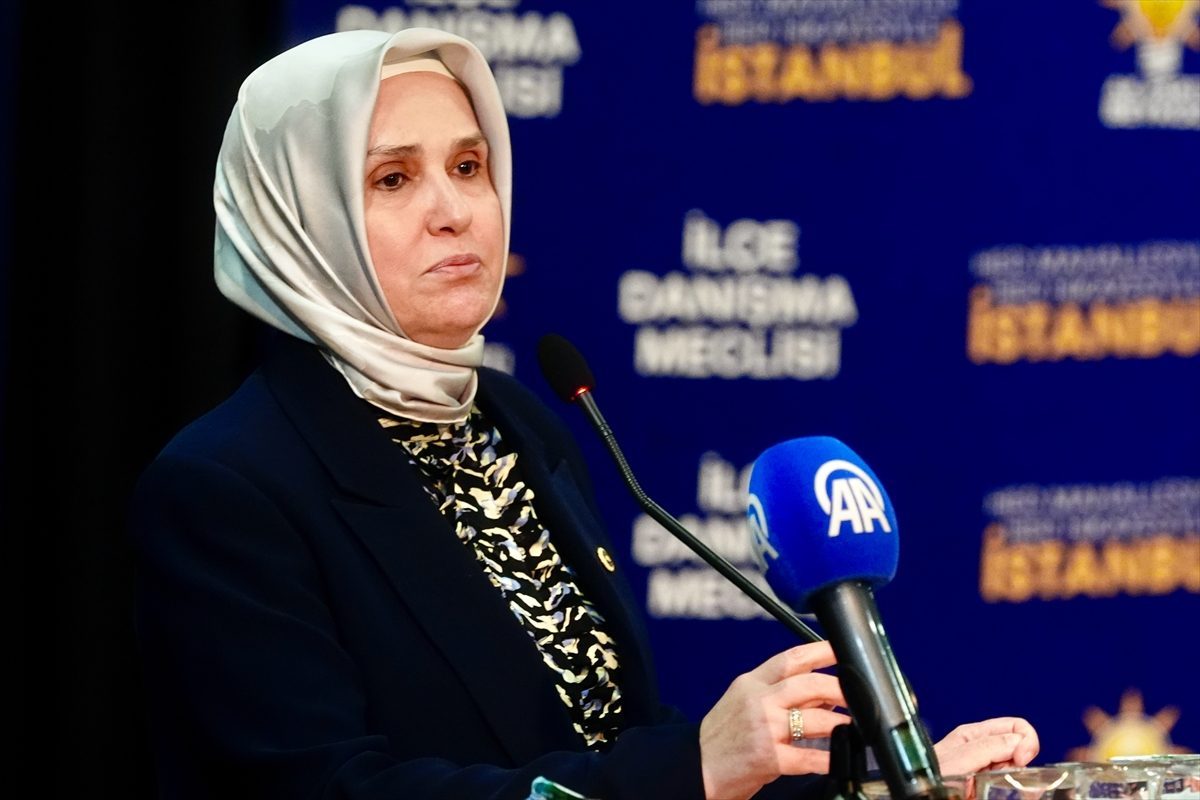 AK Parti İstanbul İl Başkanı Özdemir, partisinin Beykoz Danışma Meclisi Toplantısı’na katıldı: