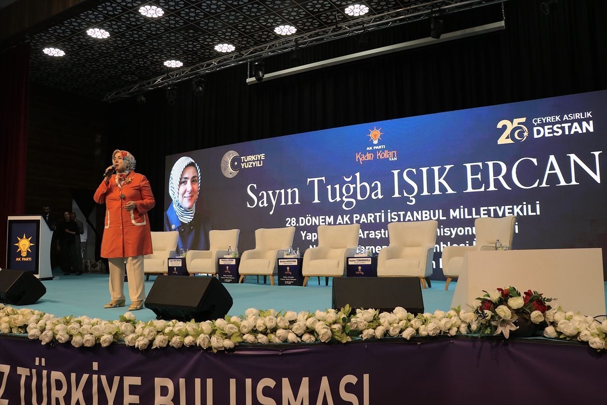 AK Parti Kadın Kolları Başkanı Ercan, Van’da konuştu: