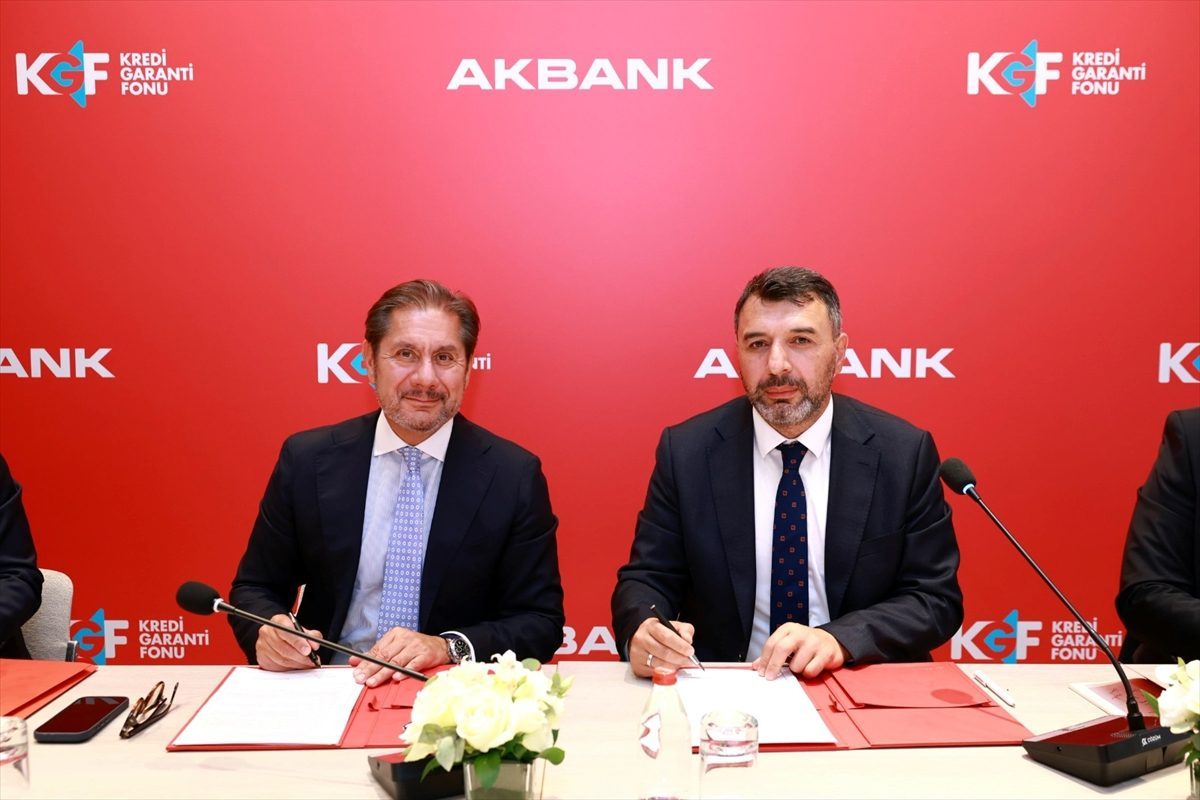 Akbank ve KGF işbirliğiyle KOBİ’ler Dijital KGF kredisine Akbank Mobil’den ulaşabilecek