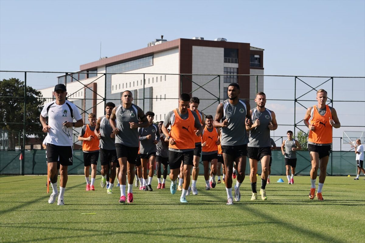 Alanyaspor’un Burdur kampı başladı
