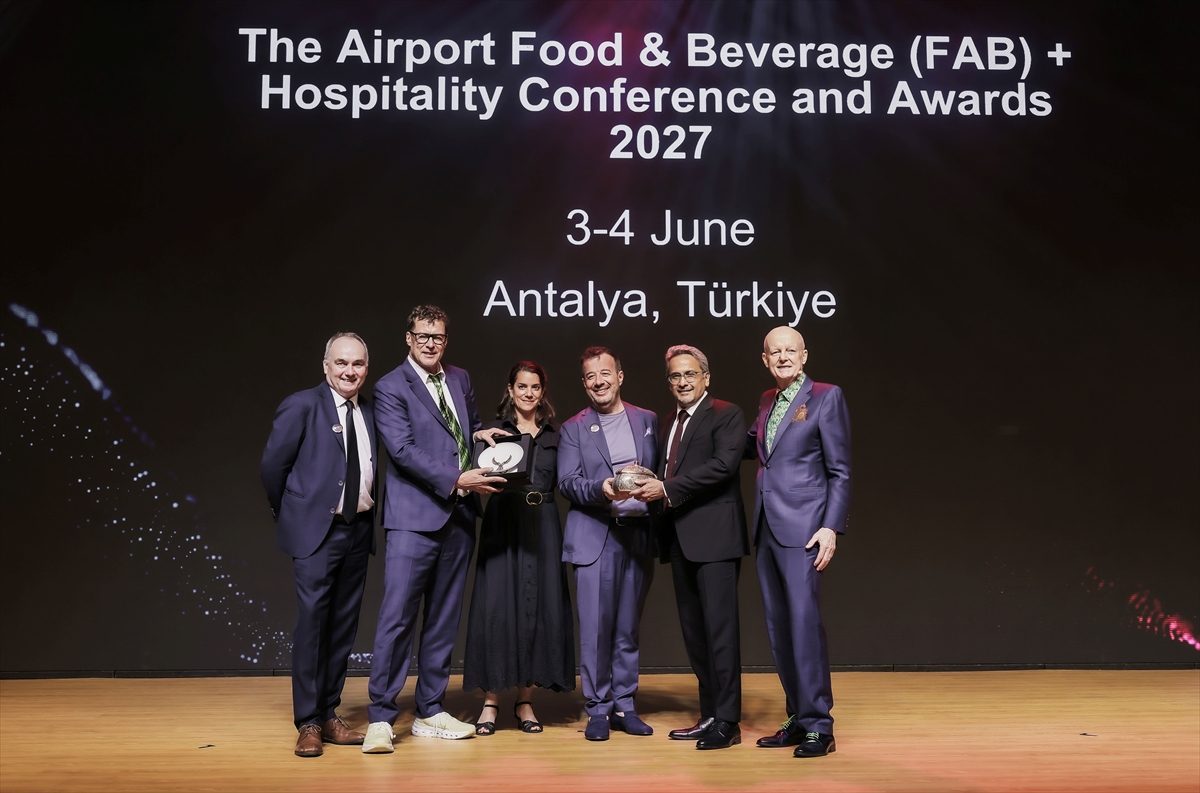 Antalya Havalimanına 10 ödül birden