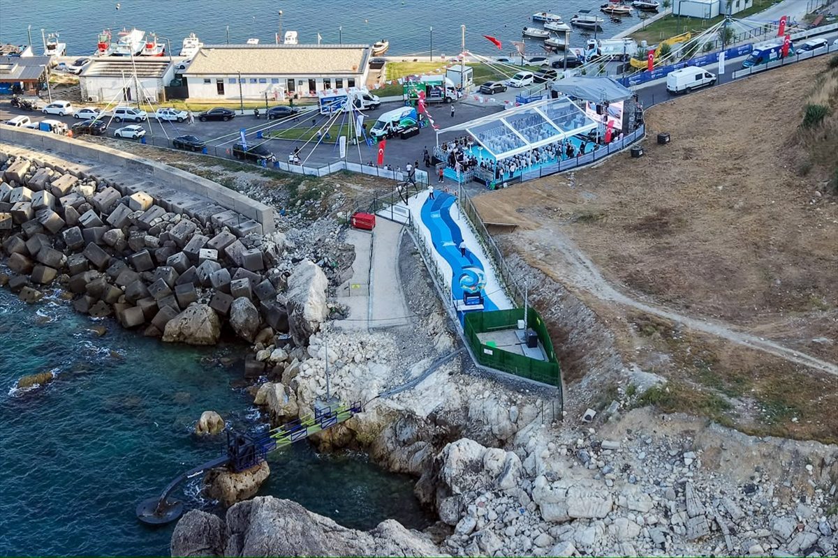 Arnavutköy’de hayata geçirilen Deniz Dalga Enerjisi Elektrik Üretim Alanı tanıtıldı