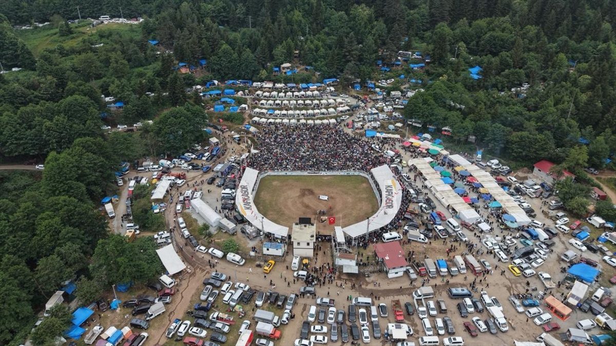 Artvin’de 45. Kafkasör Kültür, Turizm ve Sanat Festivali sona erdi
