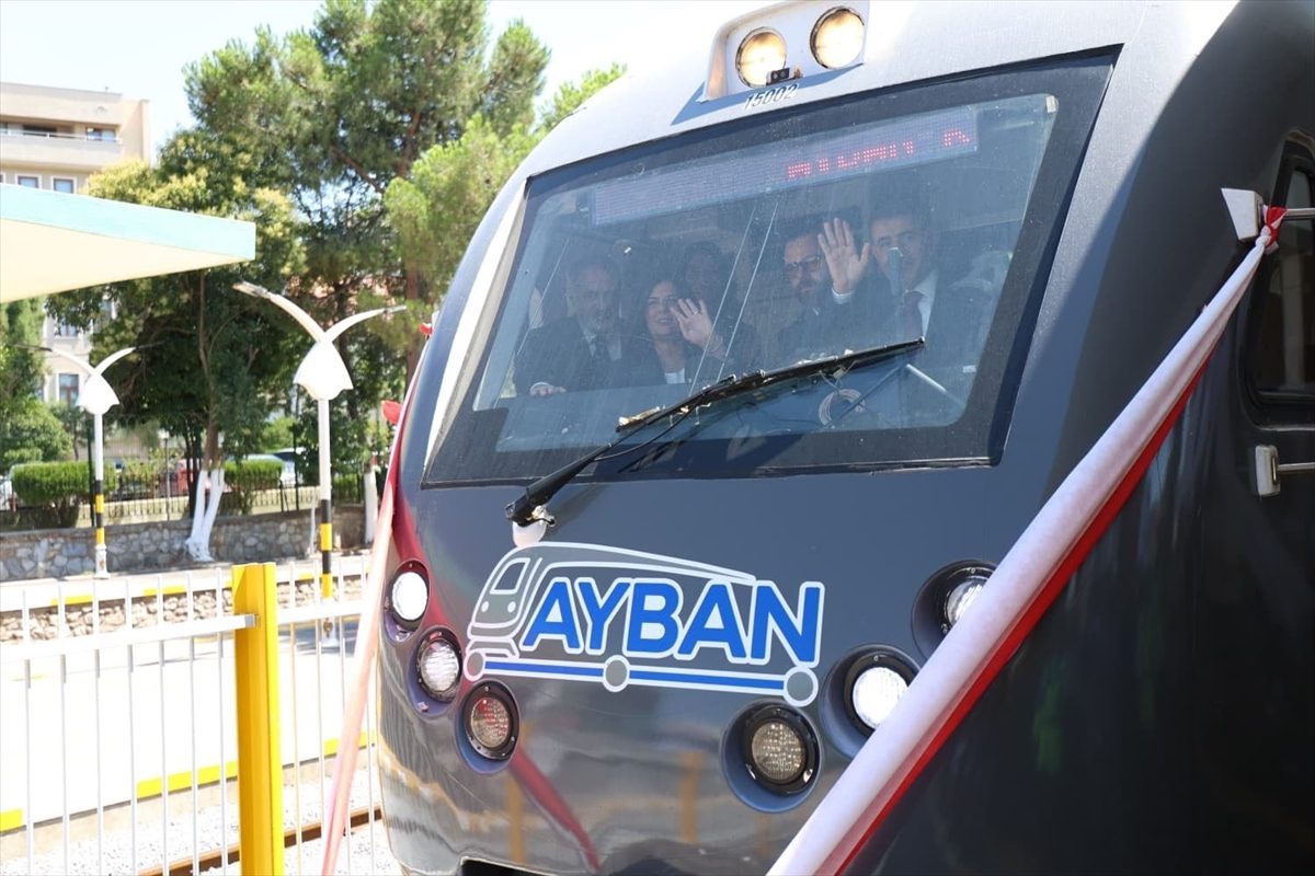 Aydın’da AYBAN Banliyö Hattı ulaşıma açıldı
