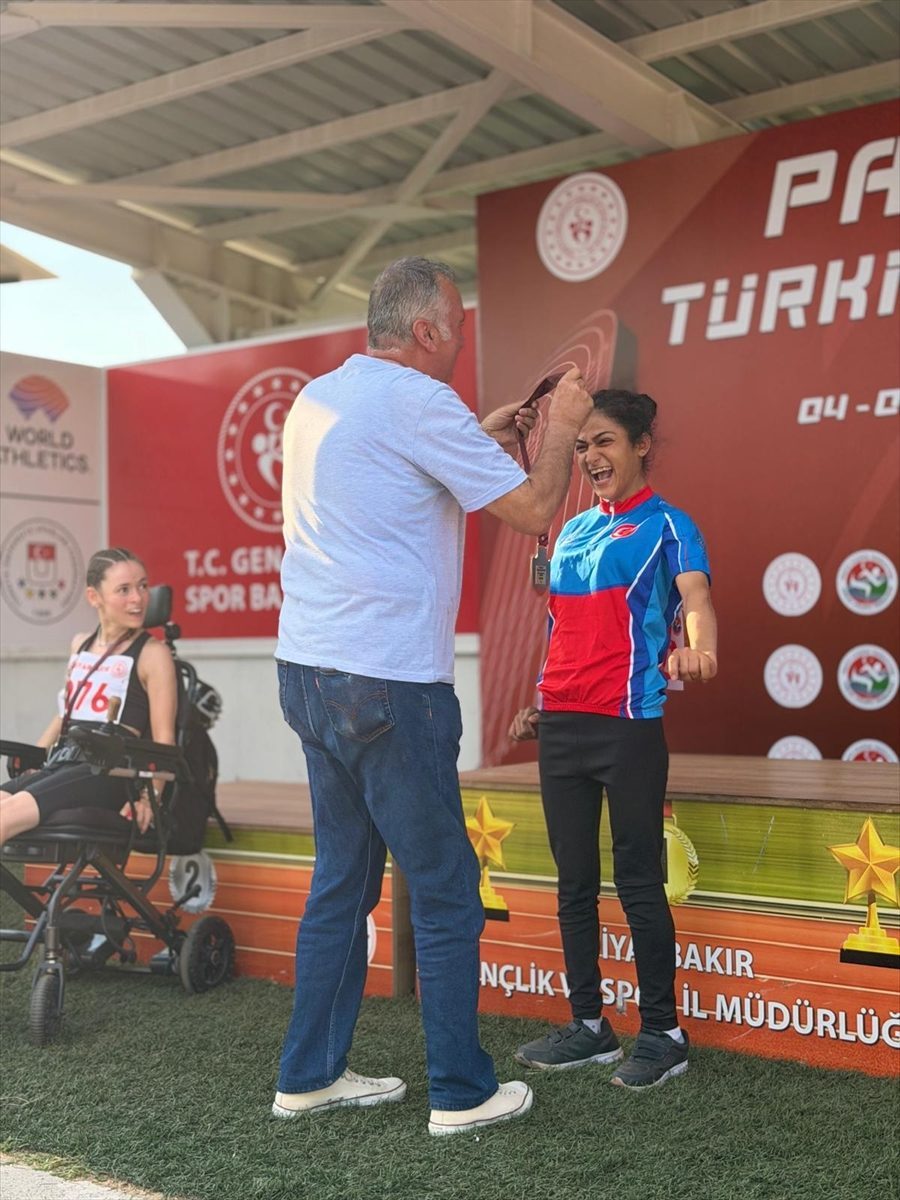 Bağcılar Belediyesi sporcuları, Para Atletizm’de Türkiye şampiyonu oldu