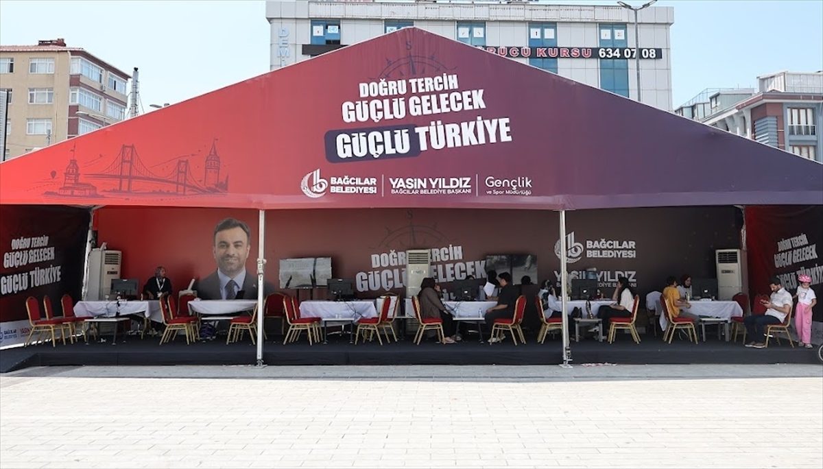 Bağcılar’da üniversite adaylarına ücretsiz tercih danışmanlığı