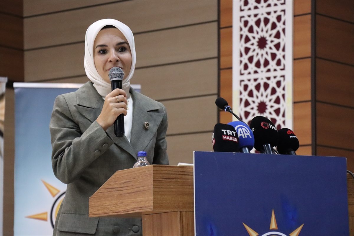 Bakan Göktaş, Erzincan’da AK Parti Danışma Meclisi Toplantısı’nda konuştu: