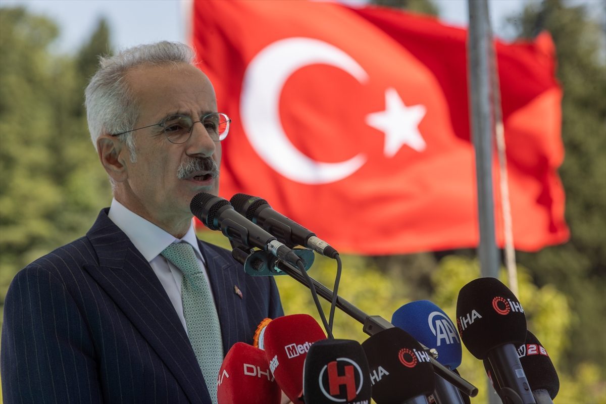 Bakan Uraloğlu, Sakarya’da tarihi Sangarios Köprüsü’nün açılışında konuştu:
