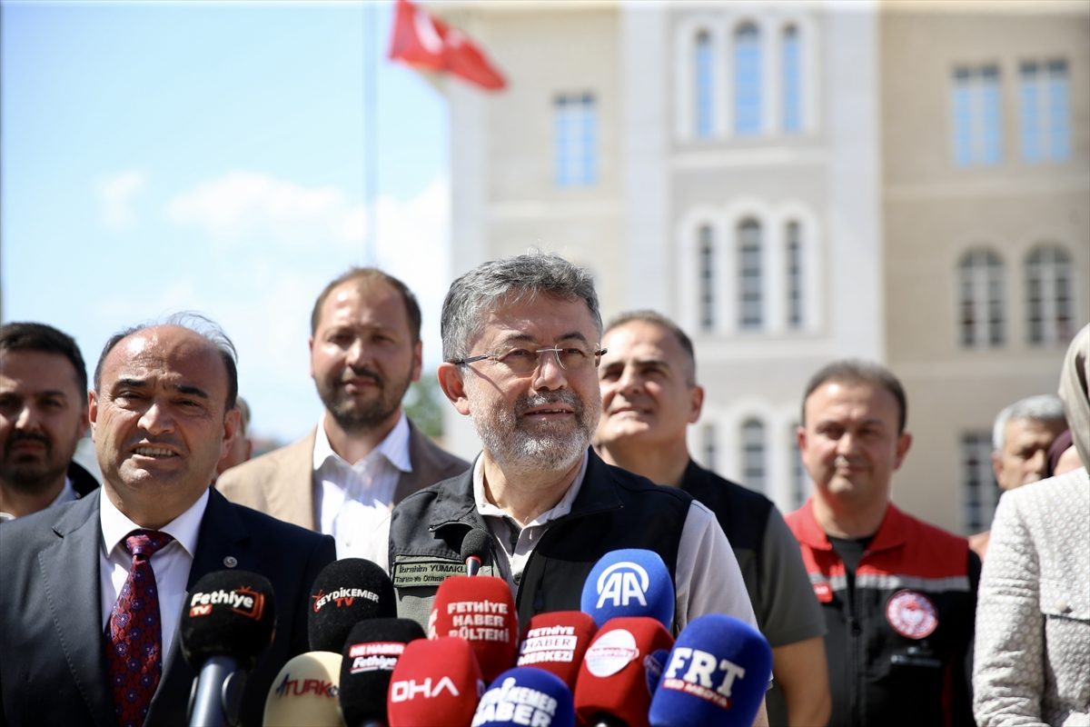 Bakan Yumaklı, Seydikemer Belediyesi ziyaretinde konuştu: