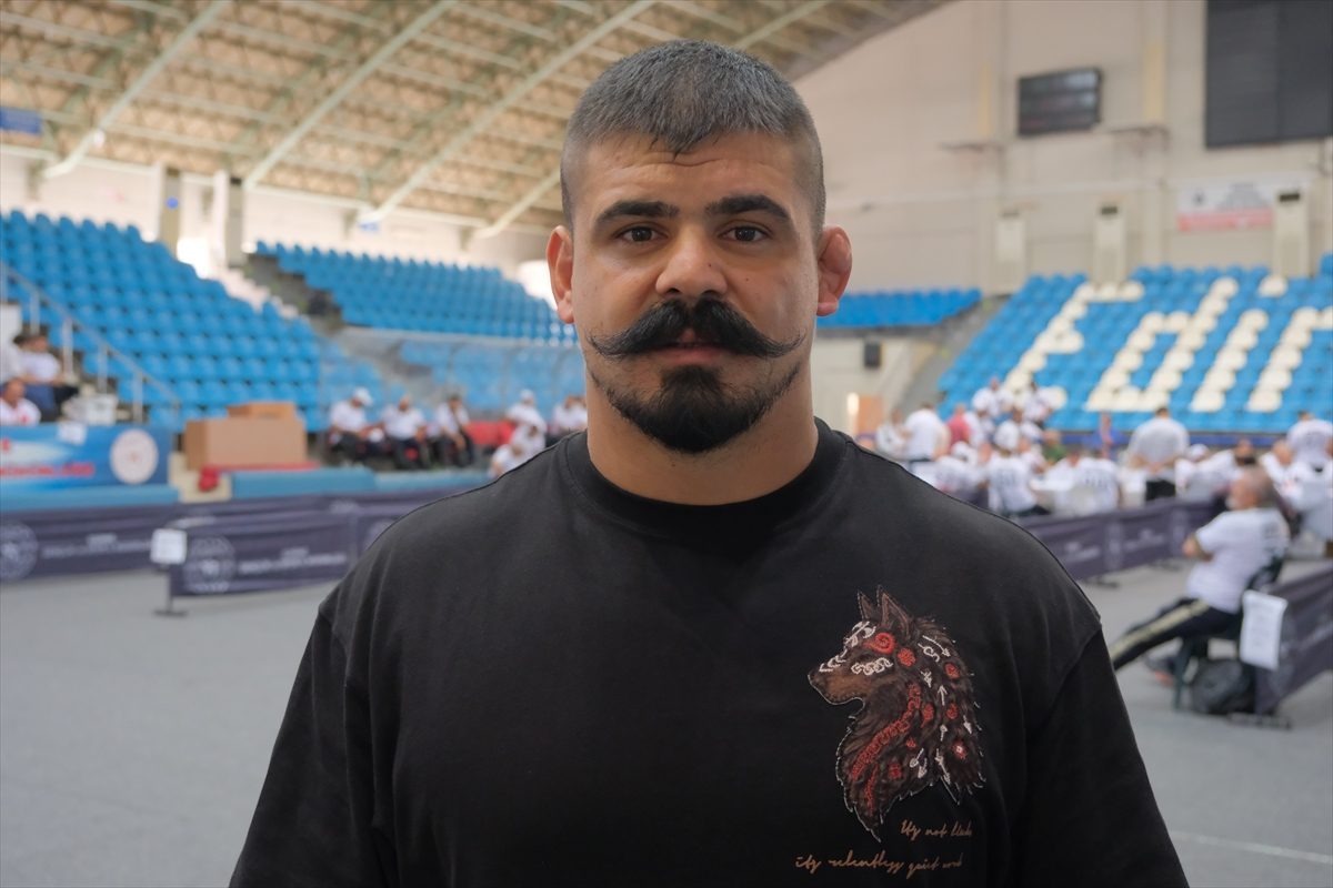 Başpehlivan Cengizhan Şimşek’in hedefi altın kemer
