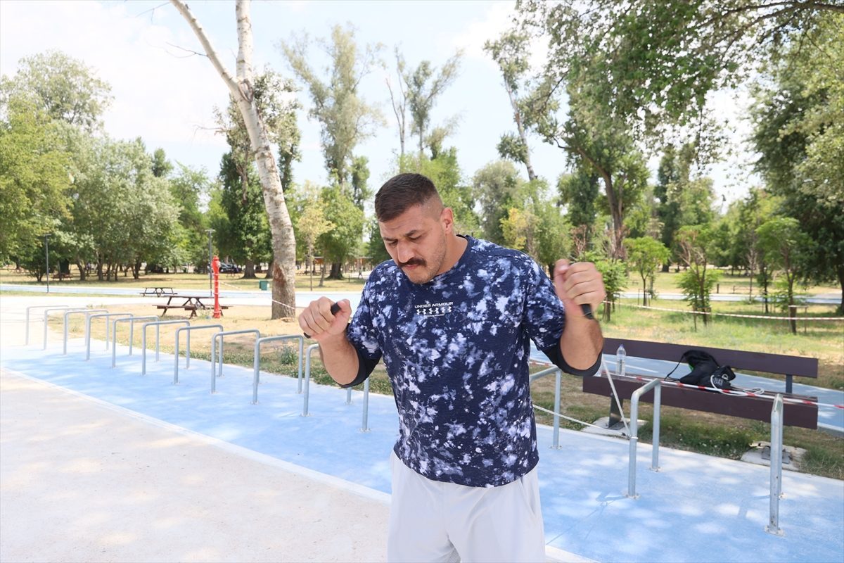 Başpehlivanlar, emeklerinin karşılığını Kırkpınar çayırında almak istiyor