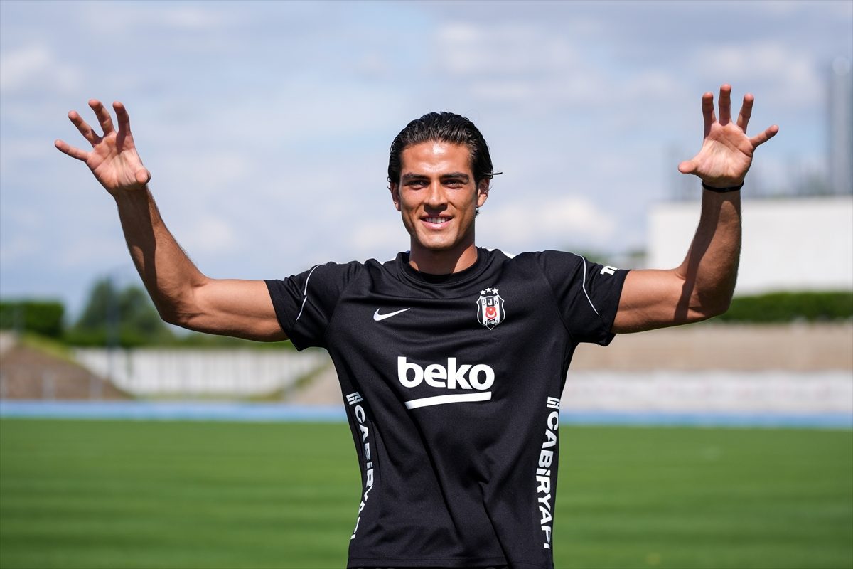 Beşiktaşlı kaleci Doğan Alemdar, kalede rekabetin başarı getireceğine inanıyor: