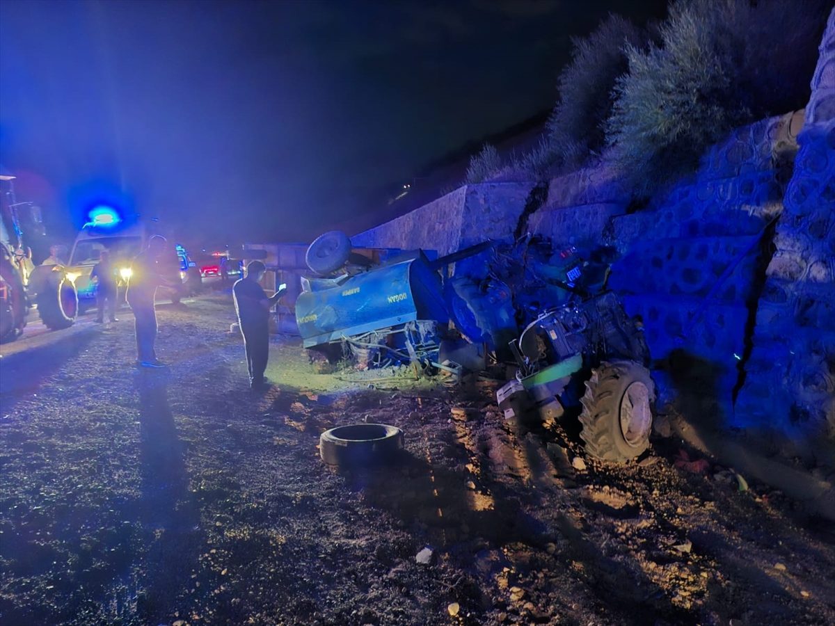 Bingöl’de devrilen traktörün sürücüsü öldü