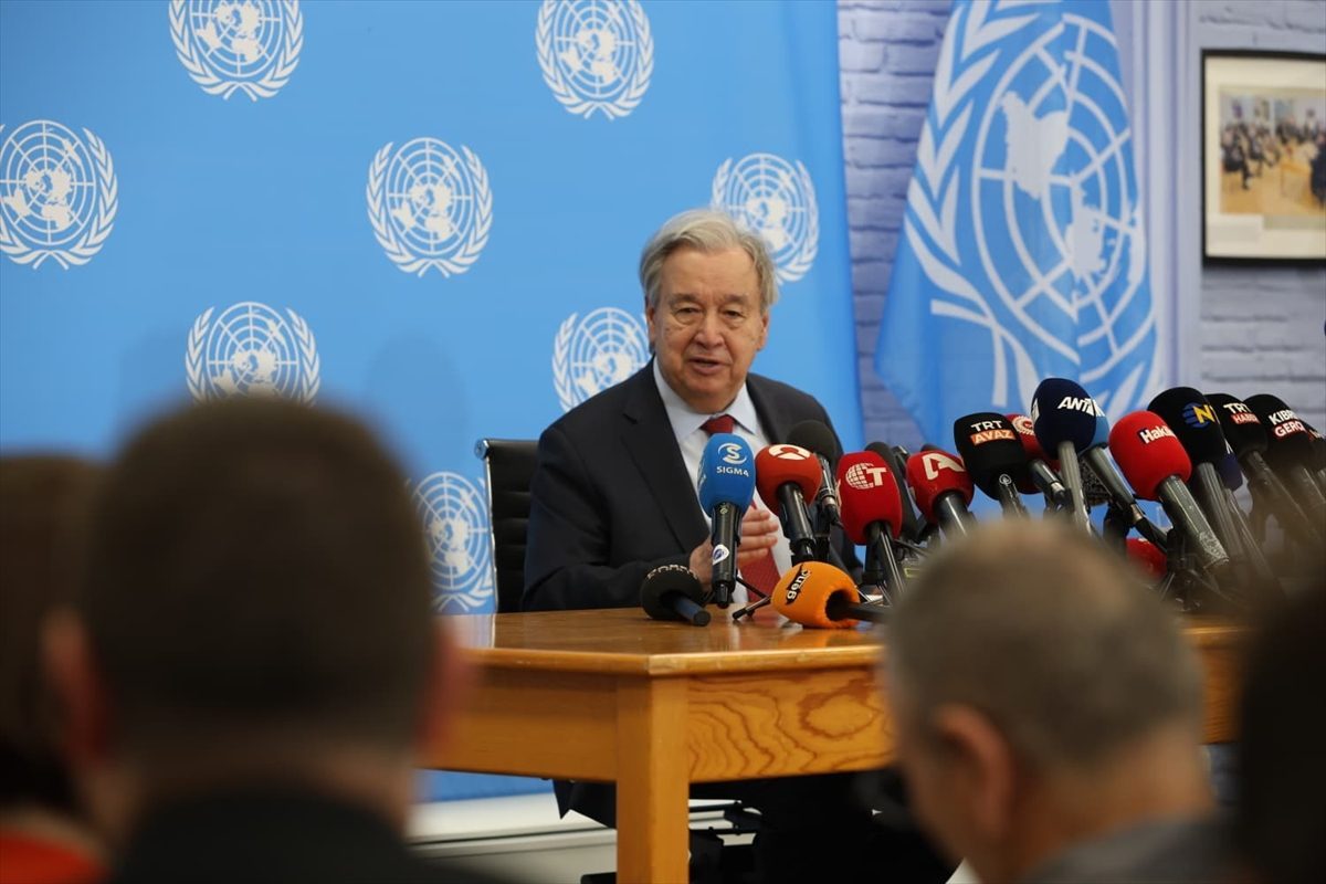 BM Genel Sekreteri Guterres, ara bölgede basın toplantısı düzenledi: (1)