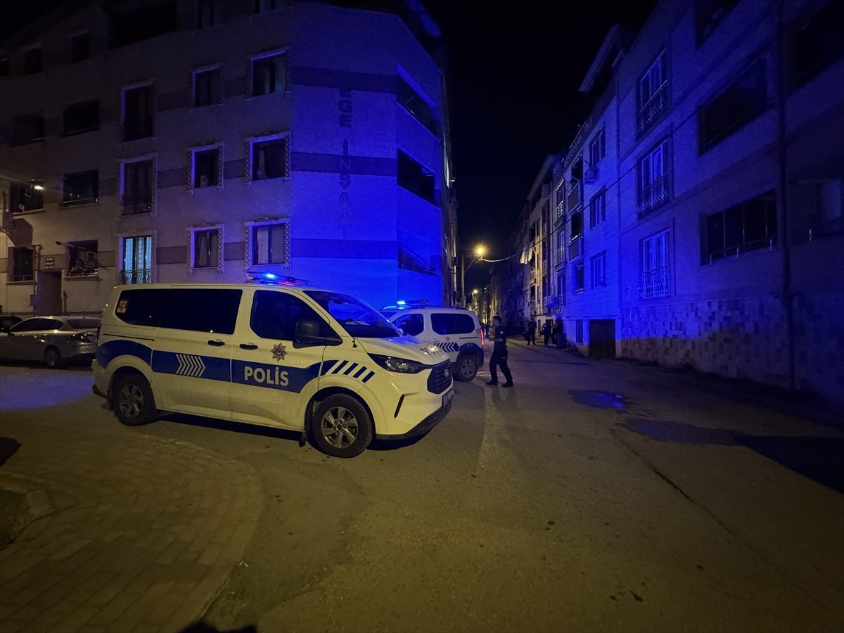 Bursa’daki bıçaklı kavgada 1 kişi yaralandı