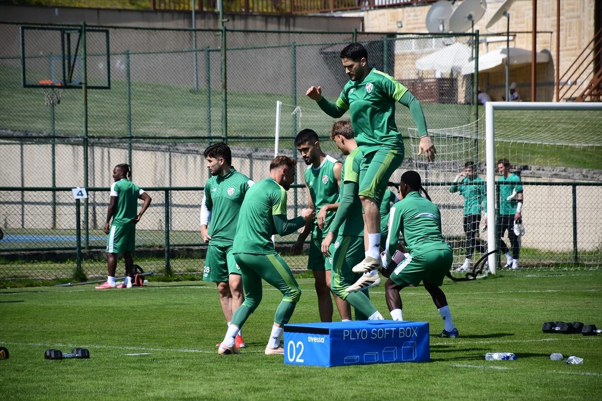 Bursaspor, yeni sezon hazırlıklarını Düzce’de sürdürdü