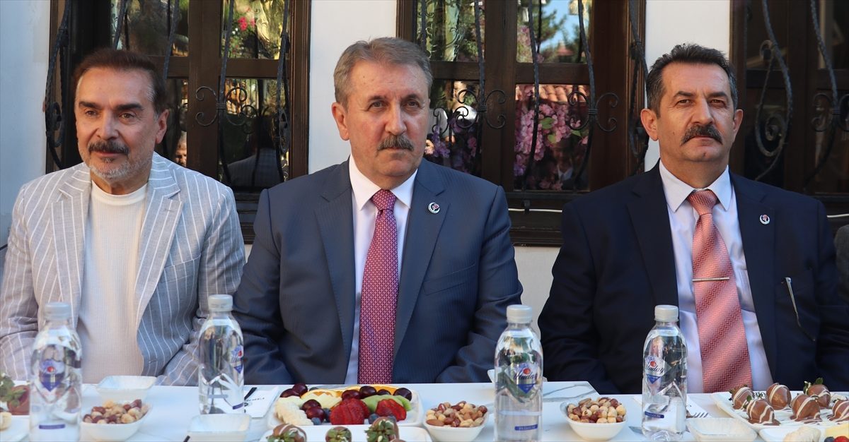Büyük Birlik Partisi Genel Başkanı Destici Sivas’ta konuştu:
