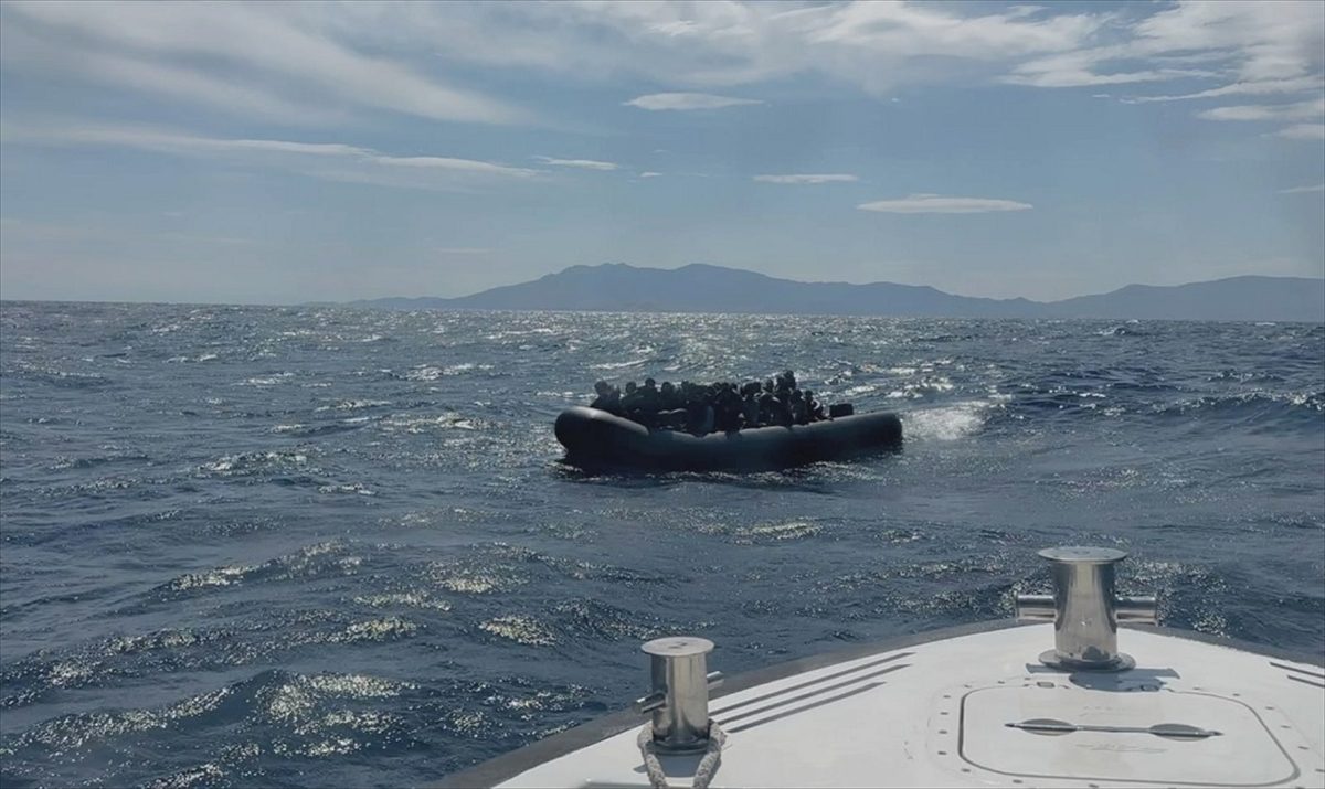 Çanakkale’de 43 düzensiz göçmen yakalandı