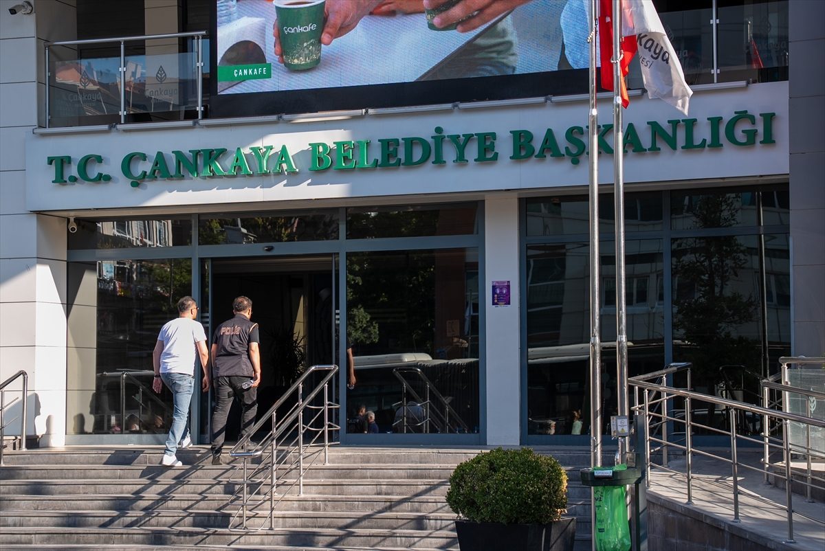 Çankaya Belediye Başkanı Güner’in de aralarında bulunduğu 36 şüpheli hakkında gözaltı kararı