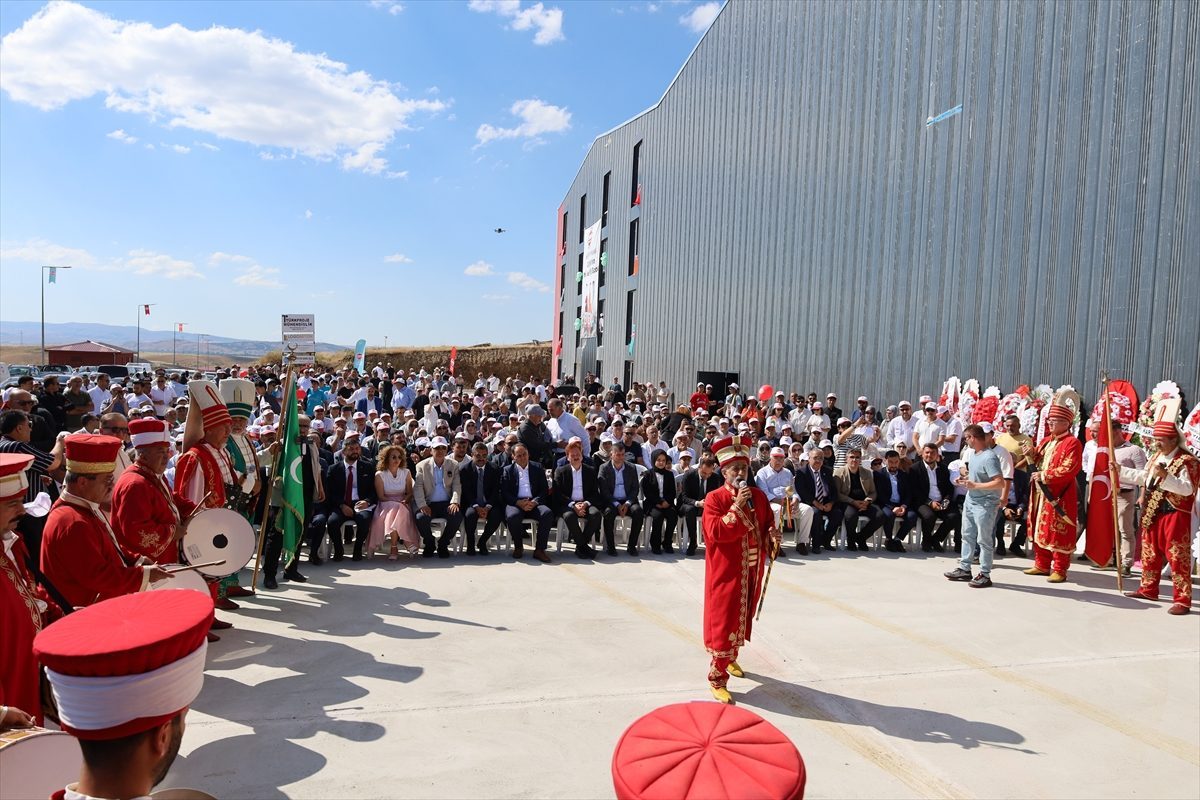 Çankırı’nın Orta ilçesindeki OSB’ye kurulan ilk fabrika açıldı