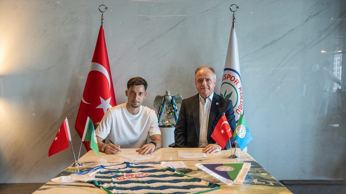 Çaykur Rizespor, Tayyip Talha Sanuç’u renklerine bağladı