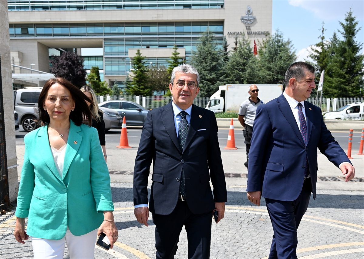 CHP’den bazı kanunlarda düzenlemelerin iptali için AYM’ye başvuru