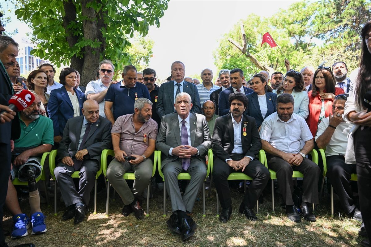 Dervişoğlu, Güvenpark’ta eylem yapan şehit yakını ve gazileri ziyaret etti: