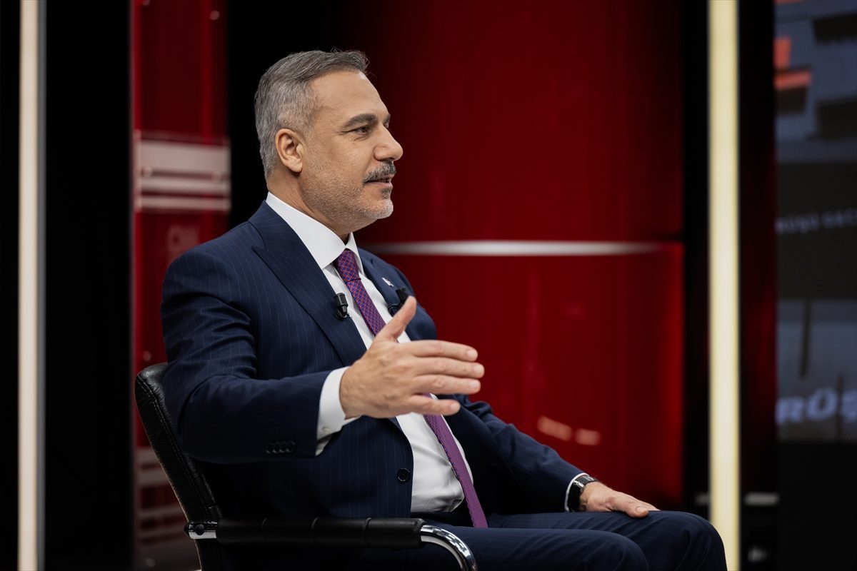Dışişleri Bakanı Fidan, CNN Türk canlı yayınında gündemi değerlendirdi: (1)