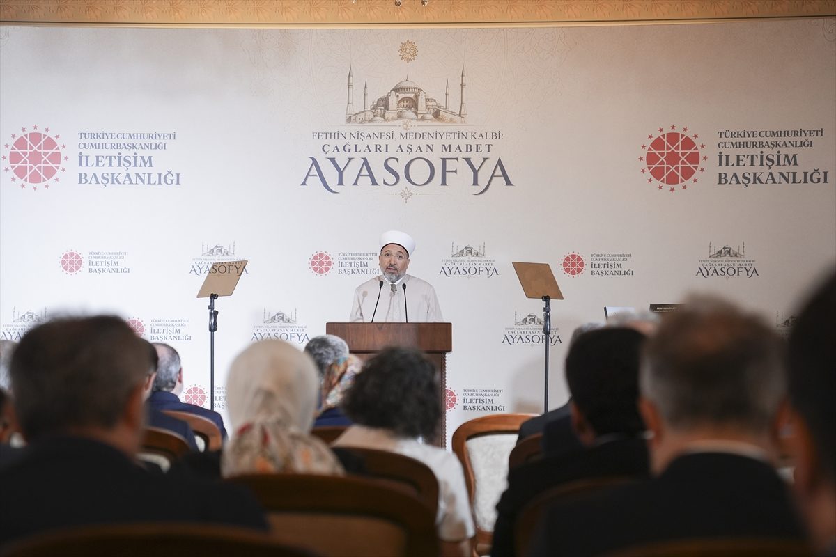 Diyanet İşleri Başkanı Arpaguş “Fethin Nişanesi, Medeniyetin Kalbi: Çağları Aşan Mabet Ayasofya” programında konuştu: