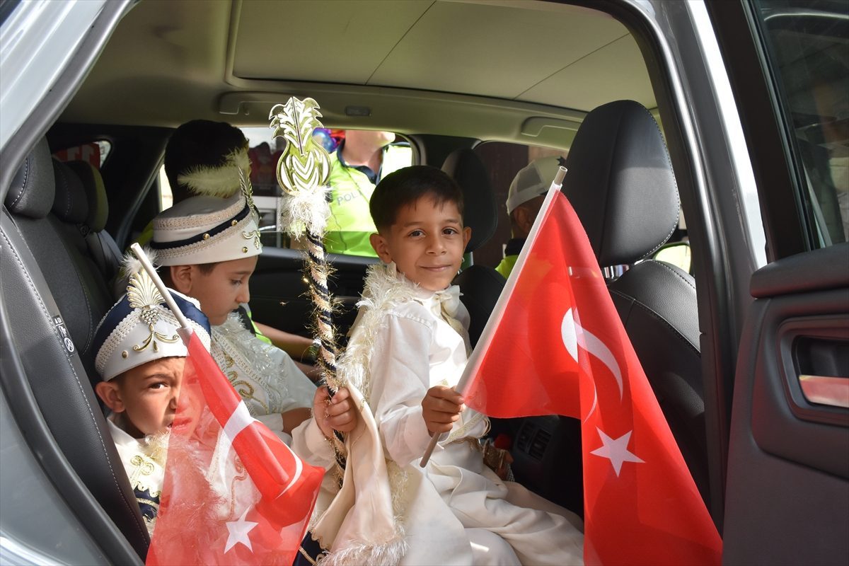 Edirne’de Sultan II. Bayezid Vakfının 530 yıllık hayır şartı bu yıl da yerine getirildi