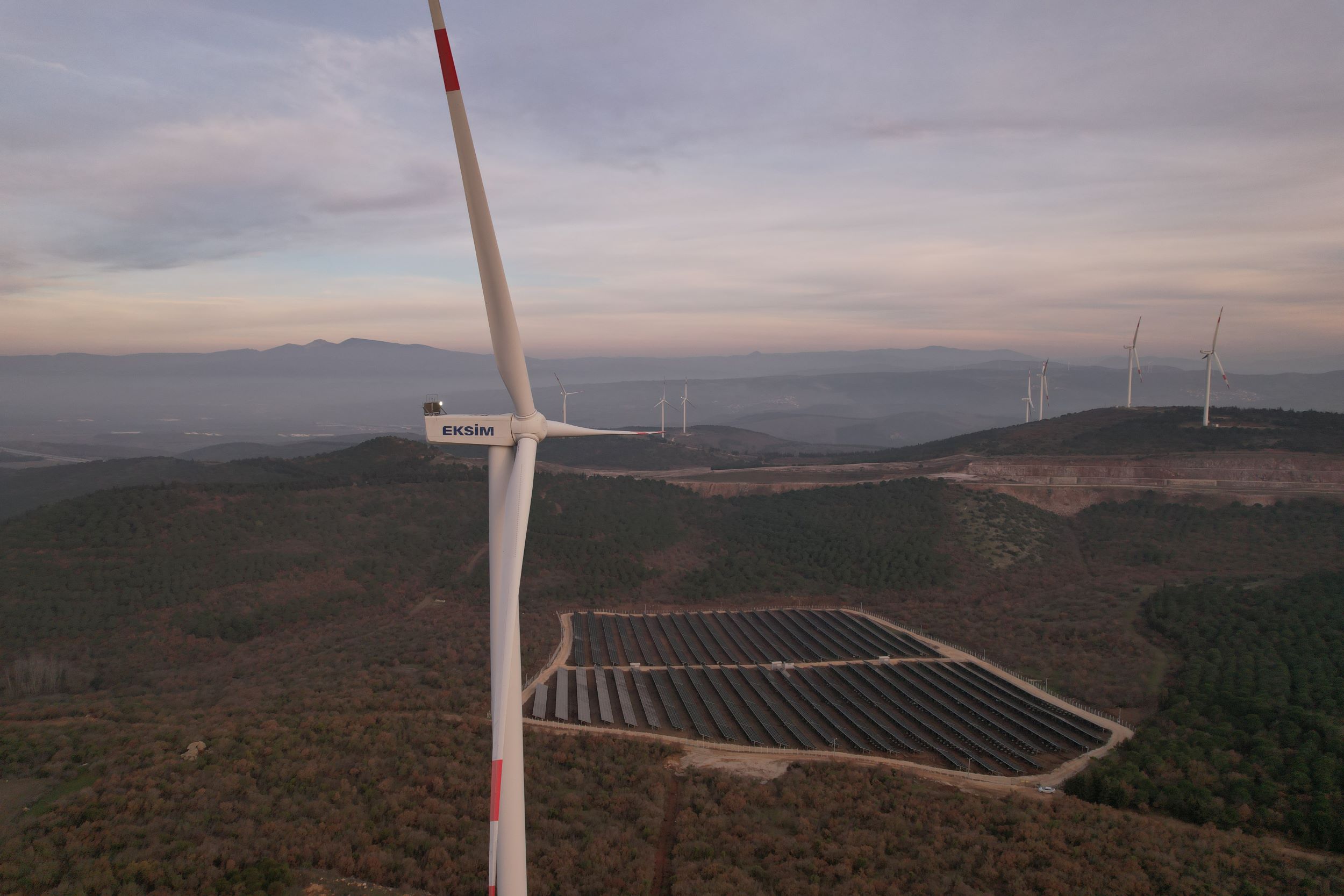 Eksim enerji rüzgarın yanına güneşi ekledi