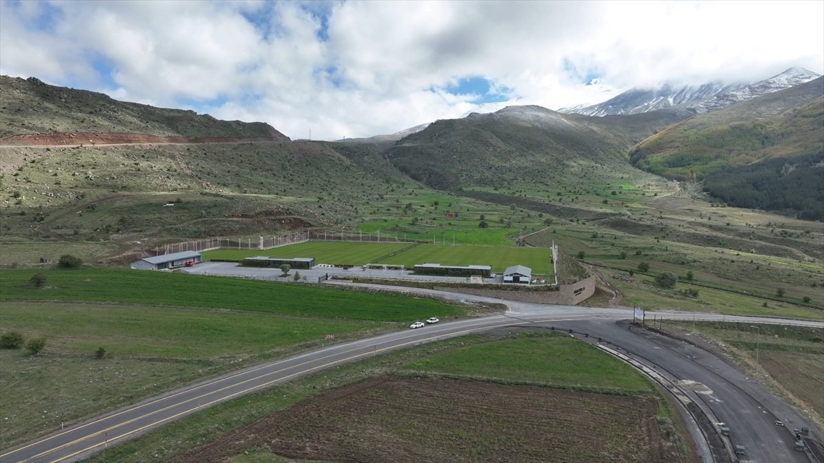 Erciyes Yüksek İrtifa Kamp Merkezi yeni sezona hazır