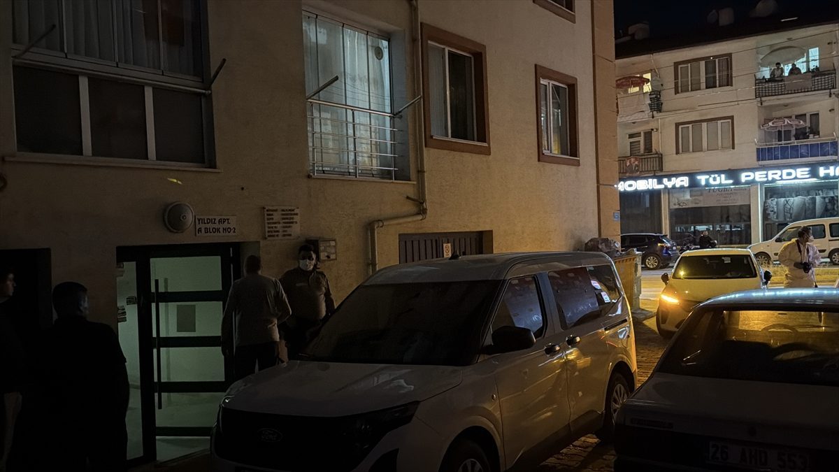 Eskişehir’de yalnız yaşayan kişi evinde ölü bulundu