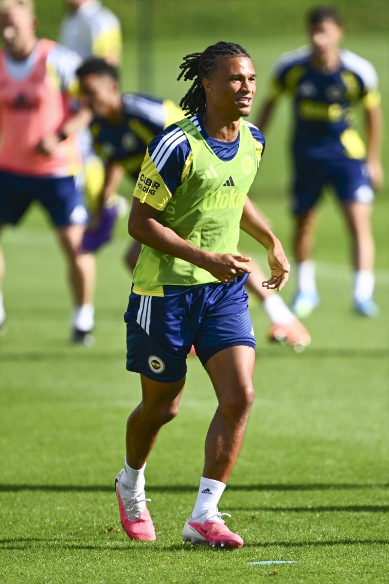 Fenerbahçe, hazırlıklarını sürdürdü