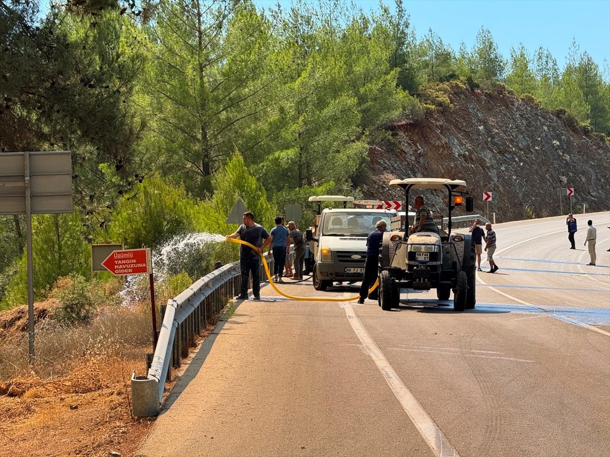 Fethiye’de orman yangını çıktı