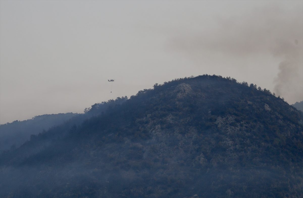 Fethiye’deki orman yangınına müdahale sürüyor
