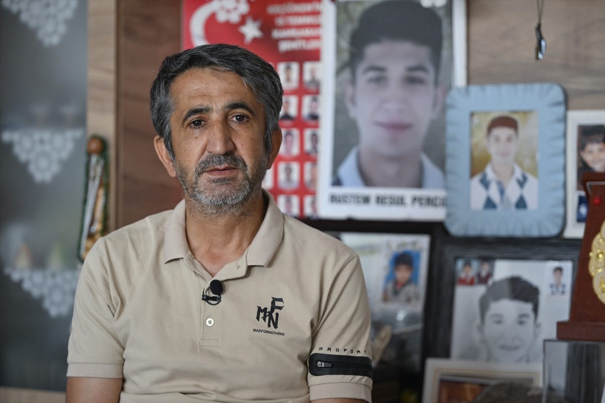 FETÖ’NÜN 15 TEMMUZ DARBE GİRİŞİMİNİN 10. YILI – Şehit babası Perçin’in tek tesellisi göklerde dalgalanan “Türk bayrağı”
