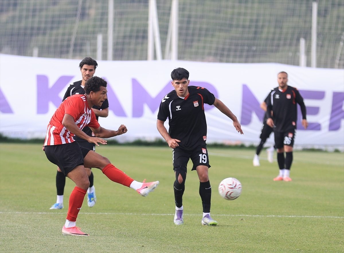 Futbol: Hazırlık maçı