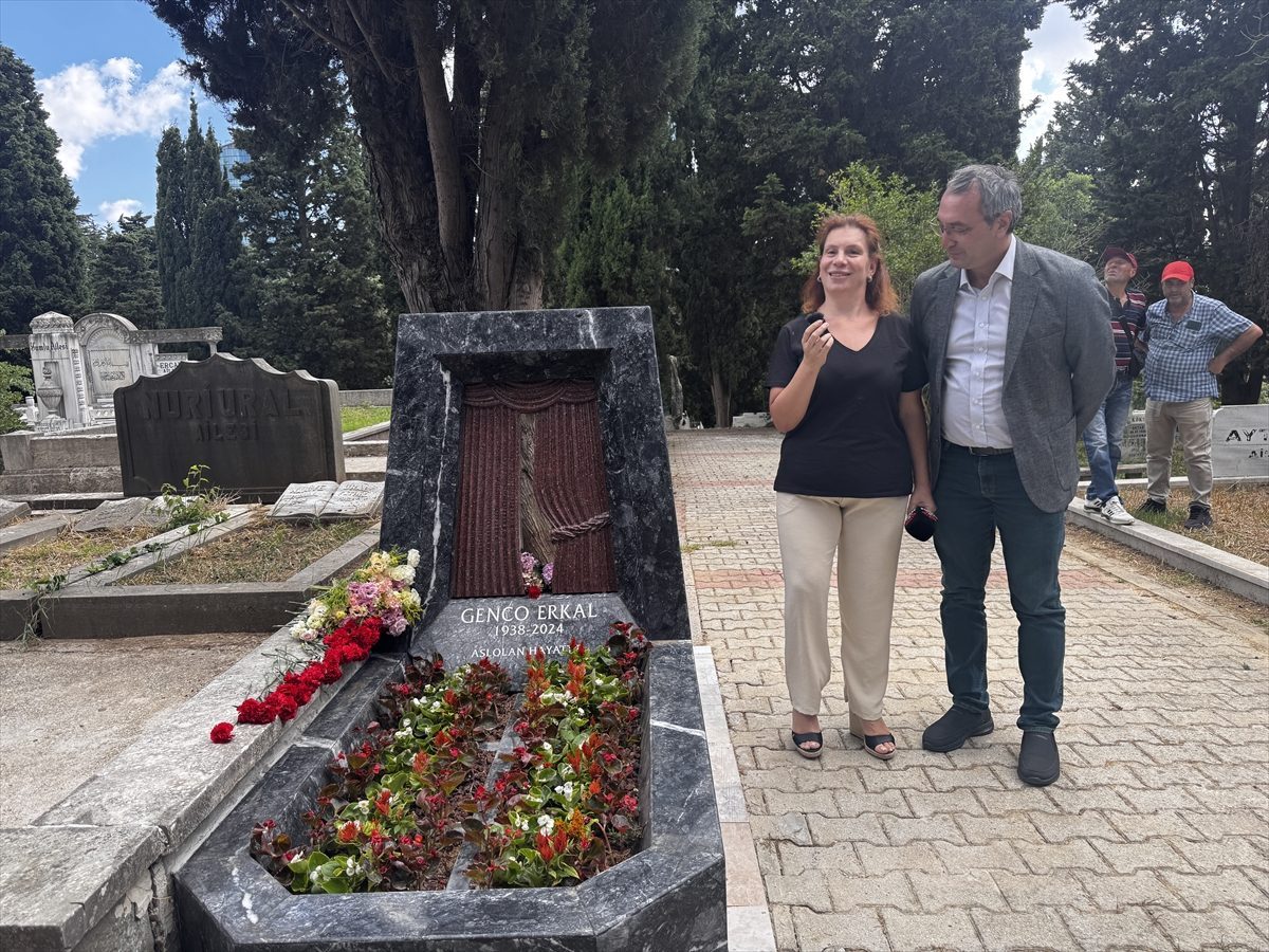 Genco Erkal için hazırlanan anıt mezar, sanatçının vefatının 2. yılında açıldı