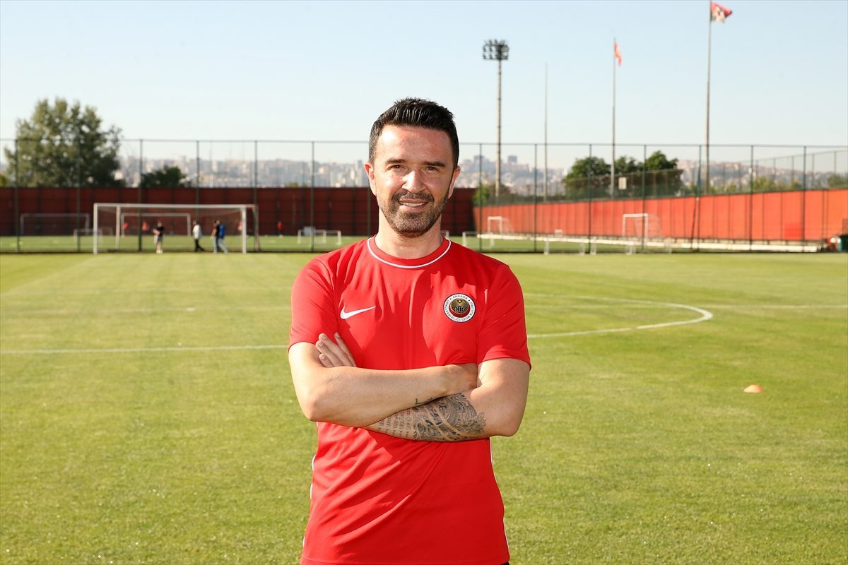 Gökhan Gönül, Gençlerbirliği’nde yardımcı antrenör oldu