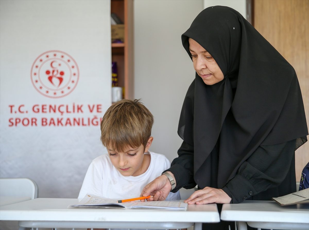 “GSB Gençlik Yaz Kulübü” etkinlikleriyle öğrenciler tatili dolu geçiriyor