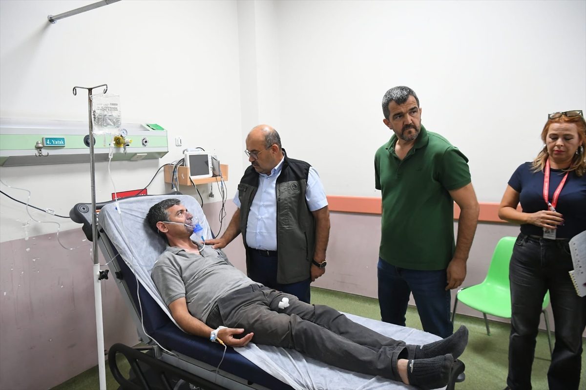 GÜNCELLEME – Balıkesir Gömeç-Ayvalık’taki orman yangınına müdahale sürüyor