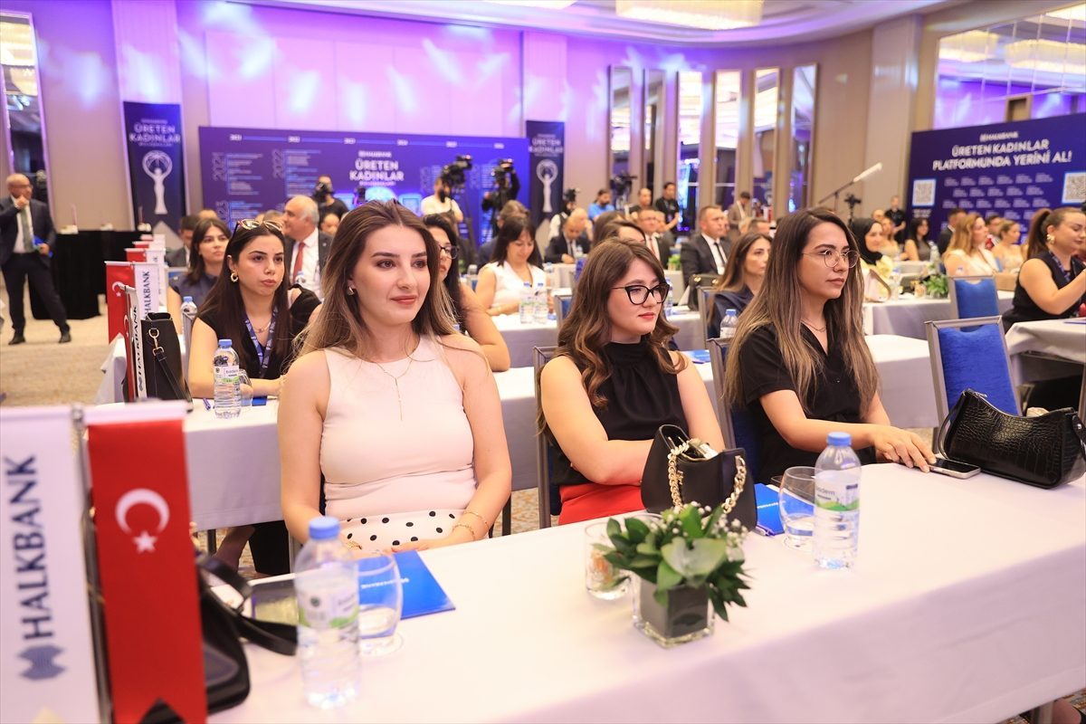 Halkbank’tan yaklaşık 280 bin kadın girişimciye 140 milyar lira finansman