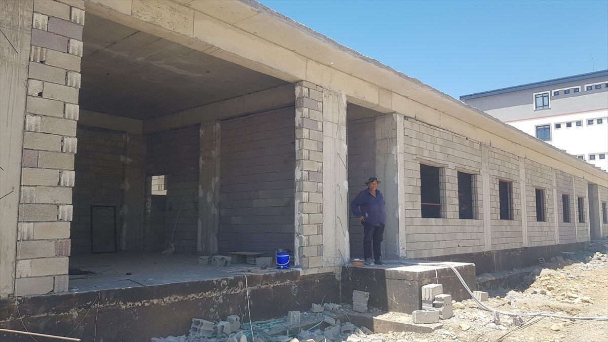 İslahiye’de deprem sonrası sağlık yatırımları sürüyor
