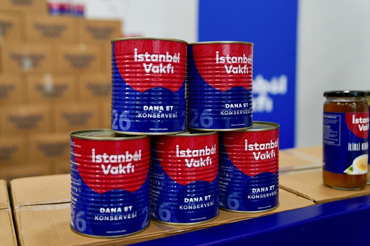 İstanbul Vakfı kurban bağışlarını kavurma olarak ihtiyaç sahiplerine dağıtmaya başladı