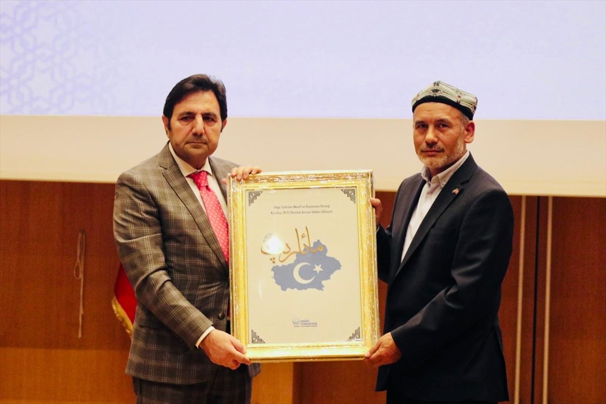 İstanbul’da “18. Dünya Doğu Türkistanlılar Kardeşlik Buluşması” düzenlendi